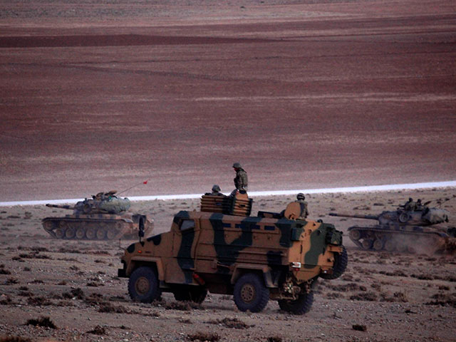 Турецкие войска патрулируют шоссе Алеппо-Дамаск   