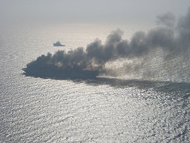 Пожар на прогулочном судне, сгоревшем у побережья Калифорнии