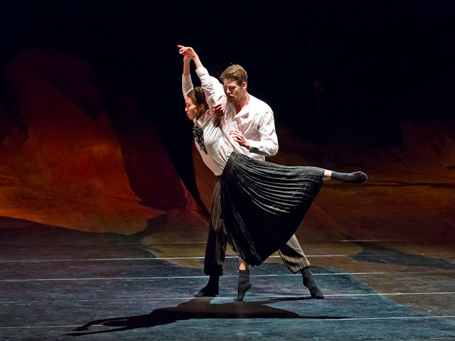 Классика литературы и классика балета: "Тевье" в исполнении Театра балета из Базеля  