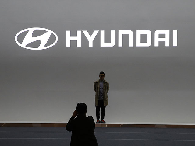 Hyundai протестирует в Израиле грузовики с водородным двигателем
