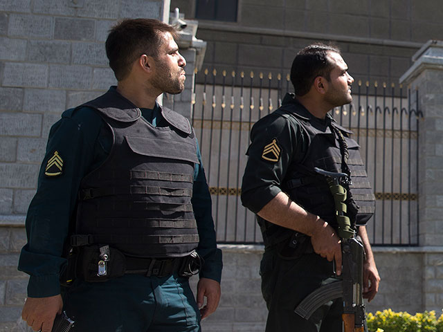 Иран перебрасывает в Ирак полицию для подавления беспорядков