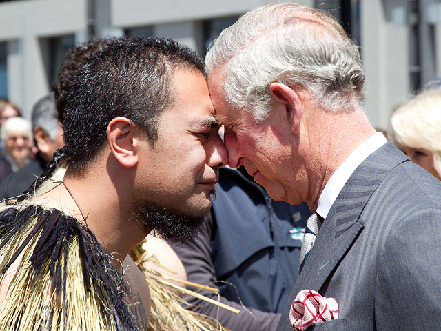 Приветствие маори и принца Чарльза, 2015 год