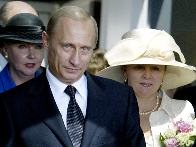 Владимир и Людмила Путины во время визита в Великобританию в 2003 году