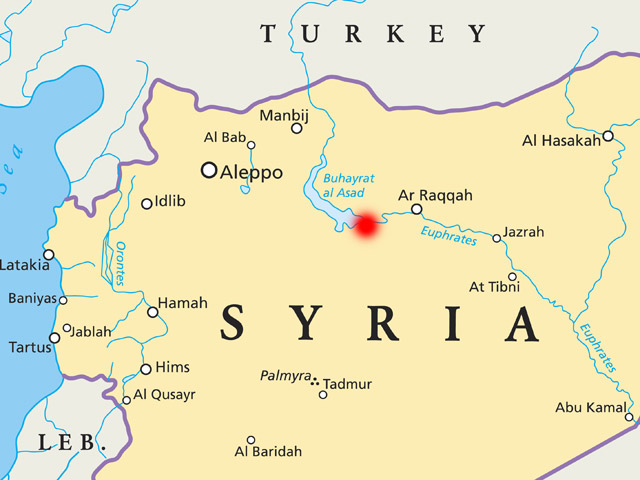 "Аль-Маядин": армия Сирии взяла под контроль город Табка и продвигается к границе с Турцией