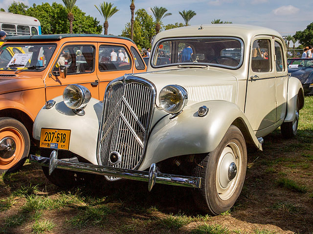Выставка коллекционных автомобилей в Рамат-Гане