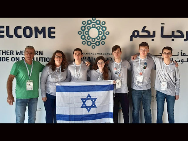 Израильская сборная по робототехнике выиграла серебро на олимпиаде в Дубае