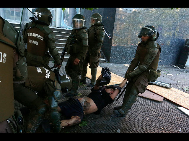 Беспорядки в Чили: протест, переросший в погромы