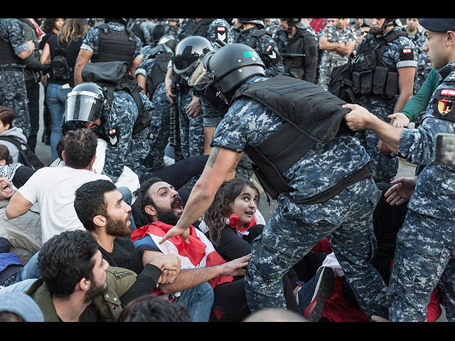 Акции протеста, поддержки и отчаяния в Ливане