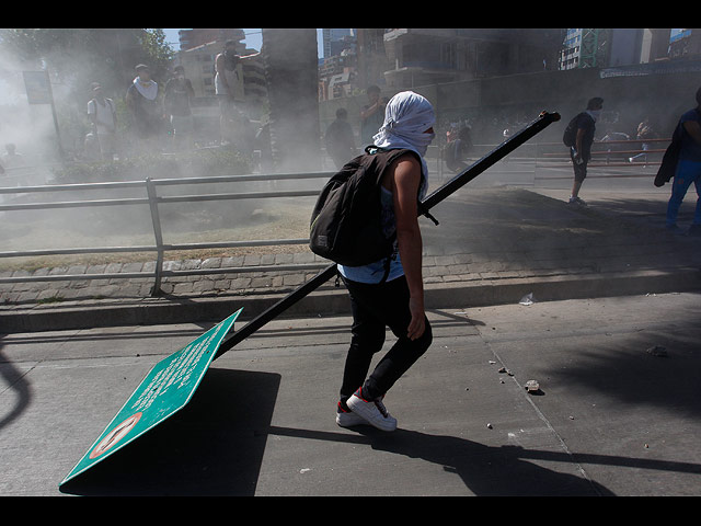Массовые протесты в Чили: три недели хаоса. Фоторепортаж