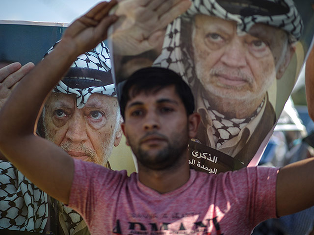 СМИ: из-за ситуации в Газе ФАТХ отменил церемонии памяти Арафата
