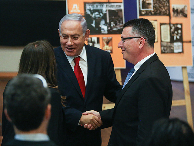 Гидеон Саар объявил о намерении баллотироваться против Биньямина Нетаниягу на пост главы "Ликуда"
