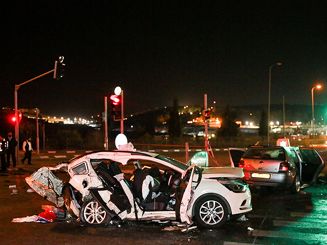 В результате аварии в районе Иерусалима погибли женщина и маленький ребенок