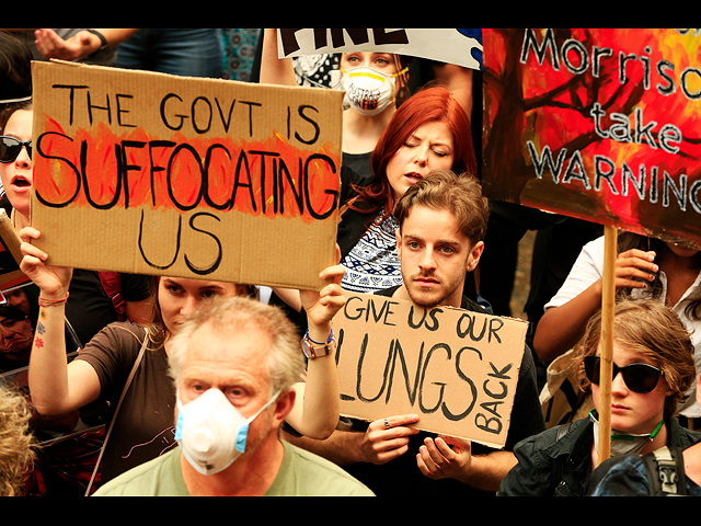 Акции экоактивистов от Испании до Австралии: Грета Тунберг и марш беременных