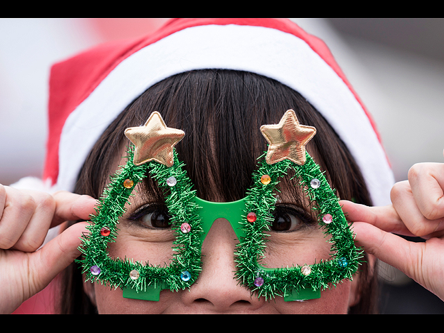 Вам не нужны квалификации, чтобы стать настоящим Santa. Фоторепортаж