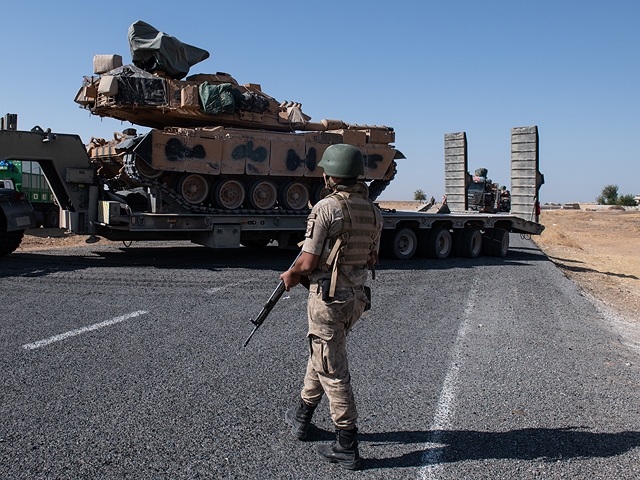 Турция отказывается эвакуировать солдат из зоны сирийского наступления