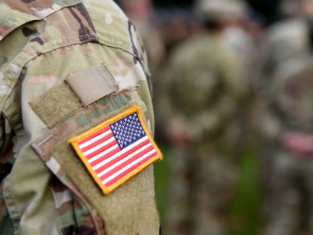 Коалиция во главе с США приостанавливает обучение иракских военных