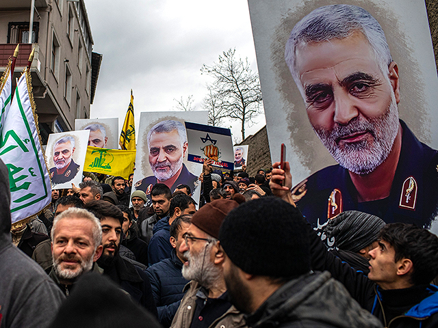 Иранские СМИ: в прощании с генералом Сулеймани в Тегеране участвуют миллионы