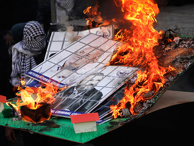 Активисты ФАТХа сожгли портреты Нетаниягу, Ганца, Яалона, Либермана, Барака и Ольмерта