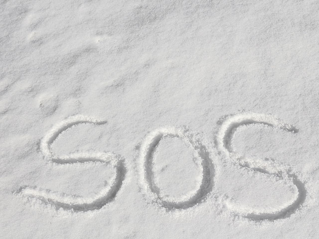 SOS на снегу: американец выжил,  проведя три недели на морозе в Аляске