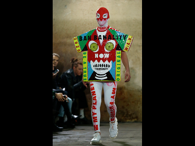 Неделя моды в Париже: пришельцы примут землян за своих. Фоторепортаж