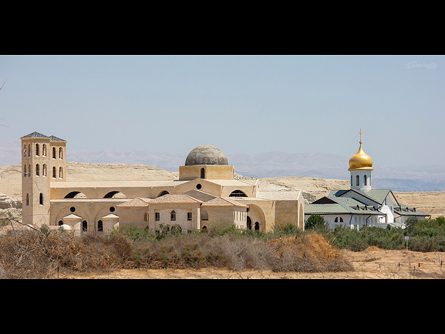 Крещенские купания в реке Иордан. Фоторепортаж