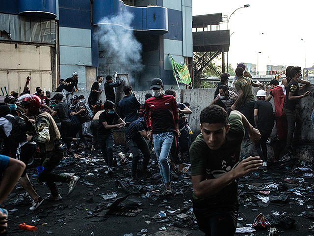 После ухода сторонников ас-Садра полиция атаковала манифестантов