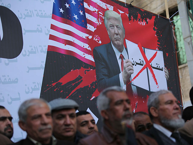 В Дженине, Рамалле и Газе проходят многотысячные демонстрации против "сделки века"
