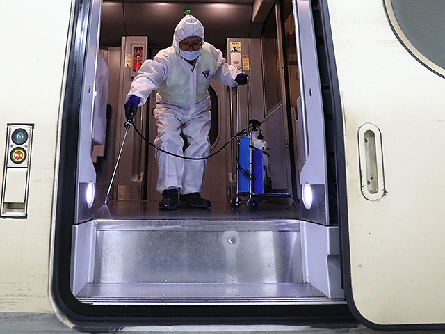 Жертвами коронавируса в Китае стали около 1670 человек