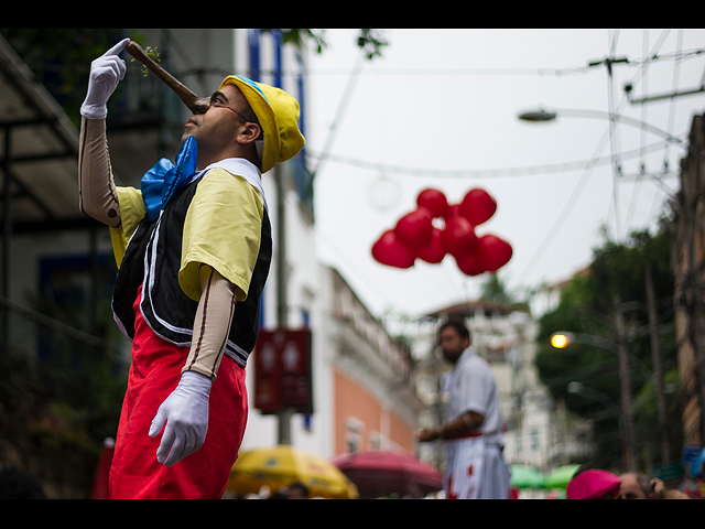 Карнавальное шествие на улицах Рио. Фоторепортаж