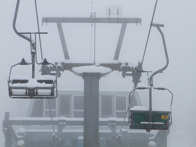 На Хермоне пошел снег. Лыжный курорт остается закрытым для посетителей