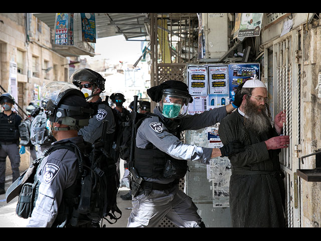 "Коронавирусные войны" в Меа Шеарим продолжаются. Фоторепортаж из Иерусалима