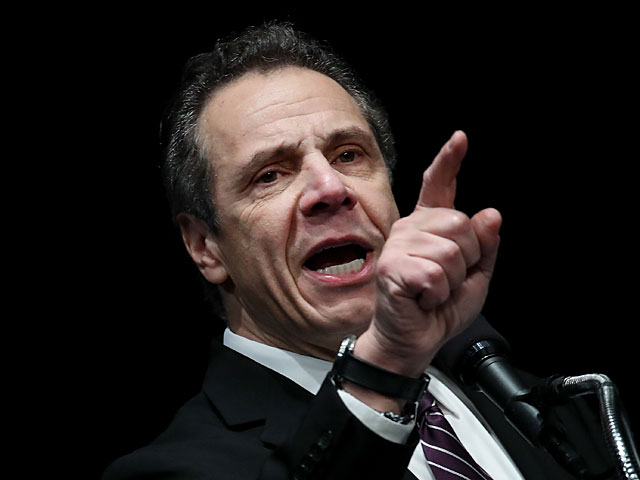 Разгар коронавируса  в Нью-Йорке: губернатор призвал "умерить надежды"
