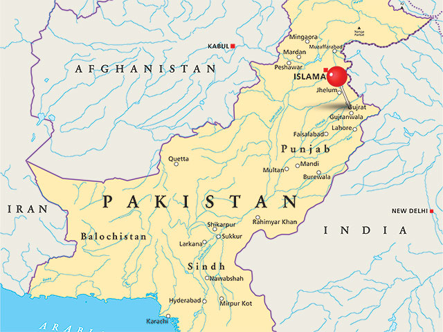 В Пакистане разбился военный самолет, экипаж погиб