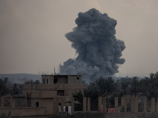 Арабские СМИ: ВВС Израиля атаковали цели в районе сирийского Хомса
