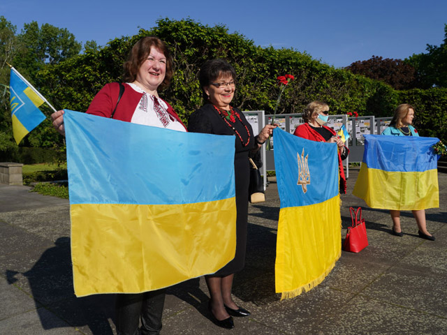 Посольства России и Украины отметили 75-летие победы в Берлине. Фоторепортаж