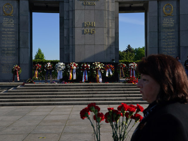 Посольства России и Украины отметили 75-летие победы в Берлине. Фоторепортаж