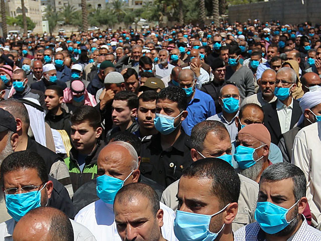 Тысячи человек приняли участие в похоронах жертвы криминальных разборок в Туране