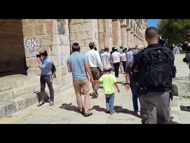 Сотни евреев посетили Храмовую гору