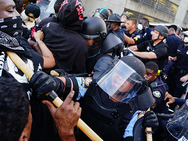 Разгон протестующих полицией США в Атланте. 29 мая 2020 года