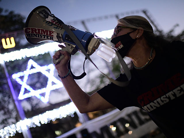 В Тель-Авиве проходит акция протеста противников Биньямина Нетаниягу