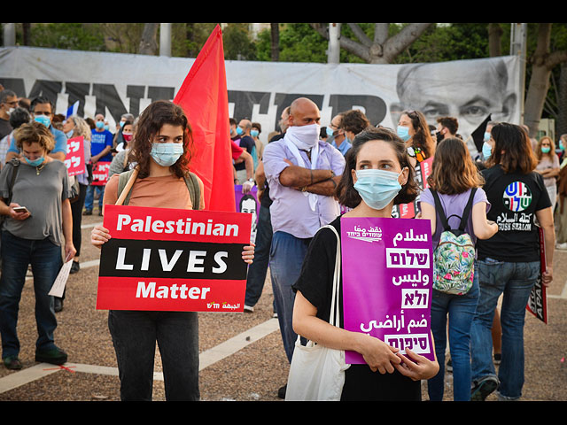 "Мы не можем дышать с 1948 года": демонстрация против оккупации в Тель-Авиве. Фоторепортаж