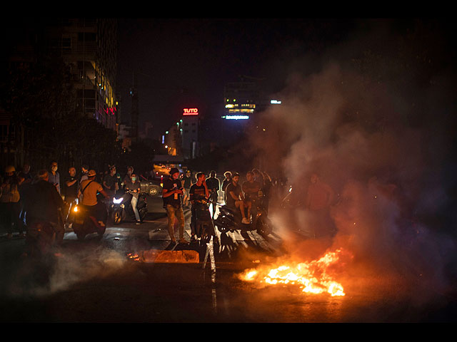 Ливан: фунт падает - беспорядки растут. Фоторепортаж из Бейрута
