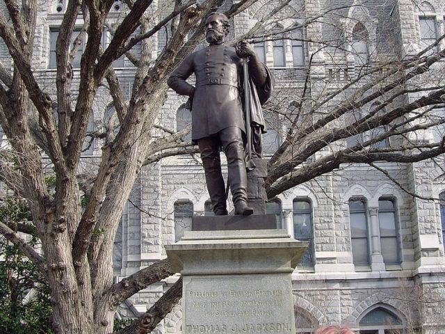 Памятник Томасу Джексону в Ричмонде