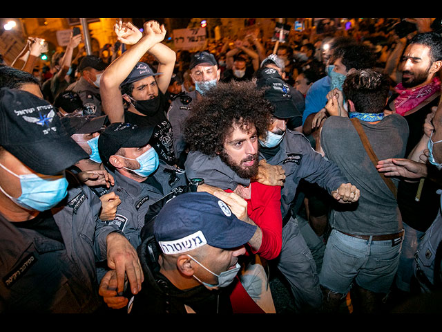 Протест в Иерусалиме: тысячи недовольных политикой Нетаниягу. Фоторепортаж