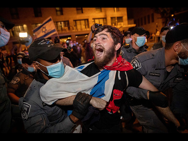 Протест в Иерусалиме: тысячи недовольных политикой Нетаниягу. Фоторепортаж