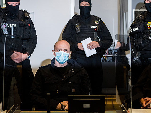 Штефана Балльет в зале суда, 21 июля 2020 года, Магдебург, Германия