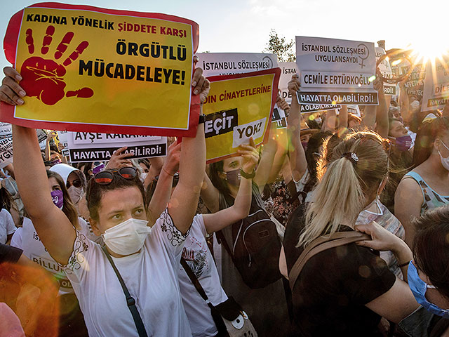 Демонстрации против насилия в отношении женщин в Турции, 5 августа 2020 года, Стамбул