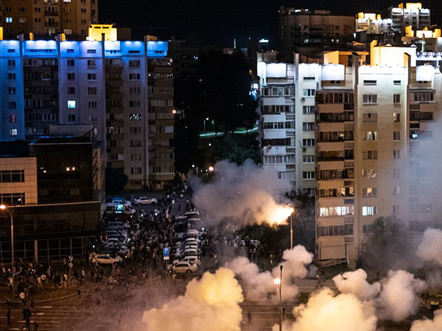 Акции протеста в Минске после анонса результатов президентских выборов. Фоторепортаж