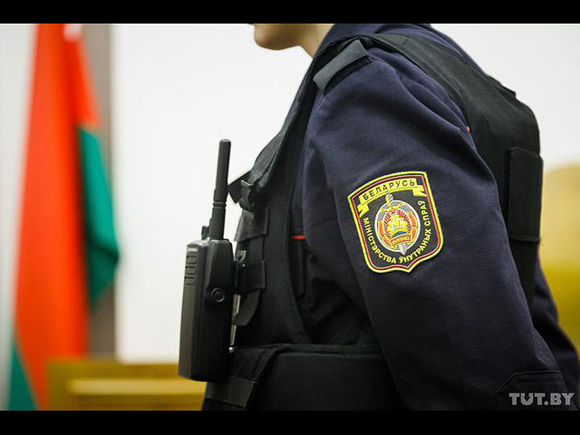 Президент Беларуси  наградил 300 силовиков &#8211; "за безупречную службу"