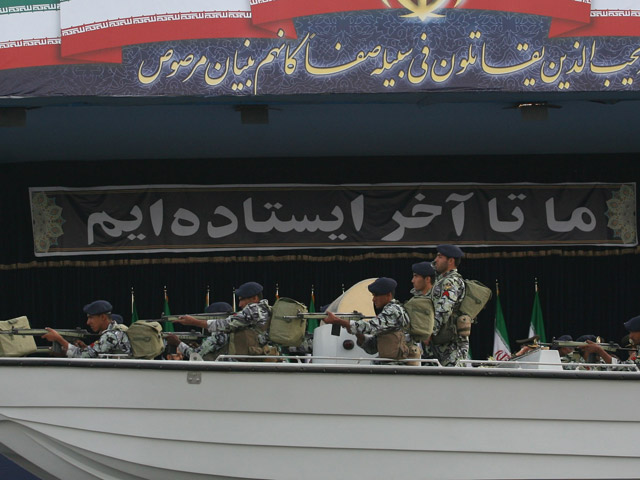 Около южного побережья Ирана проходят военные учения "Зольфакар 99"